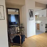 Cozy Center - Free Parking Garage Διαμέρισμα *