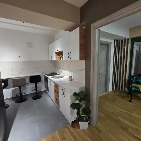 Cozy Center - Free Parking Garage * Скоп'є