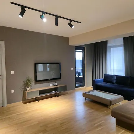 Cozy Center - Free Parking Garage Апартаменти Скоп'є