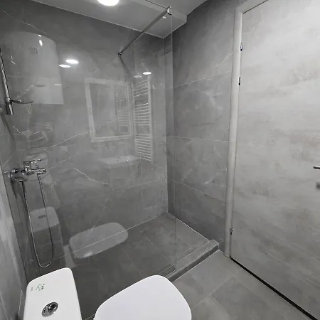 Cozy Center - Free Parking Garage Apartament Skopje