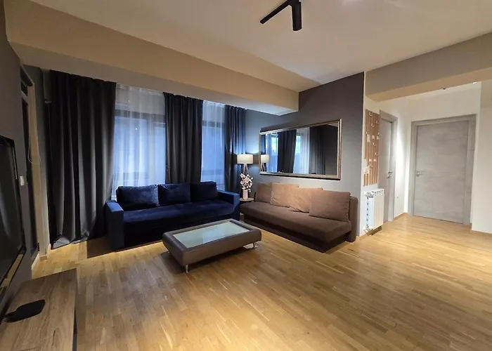 Апартаменти Cozy Center - Free Parking Garage Скоп'є