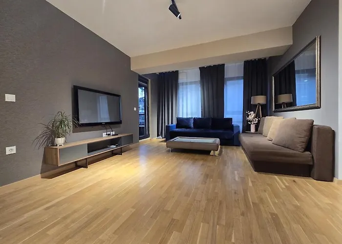 Cozy Center - Free Parking Garage * Скоп'є